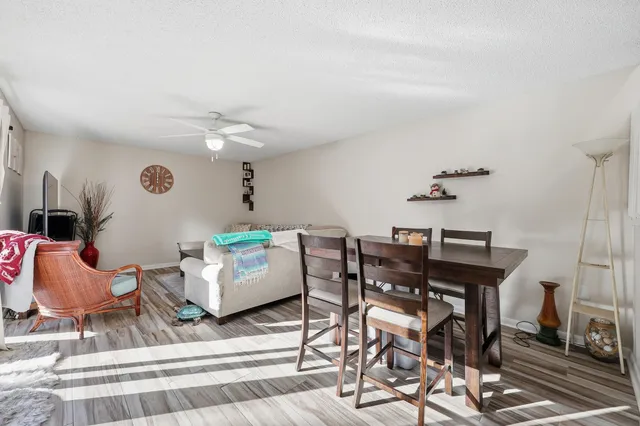 $299,900 | 5804 Southeast Windsong Lane, Unit 220, Stuart, FL 34997