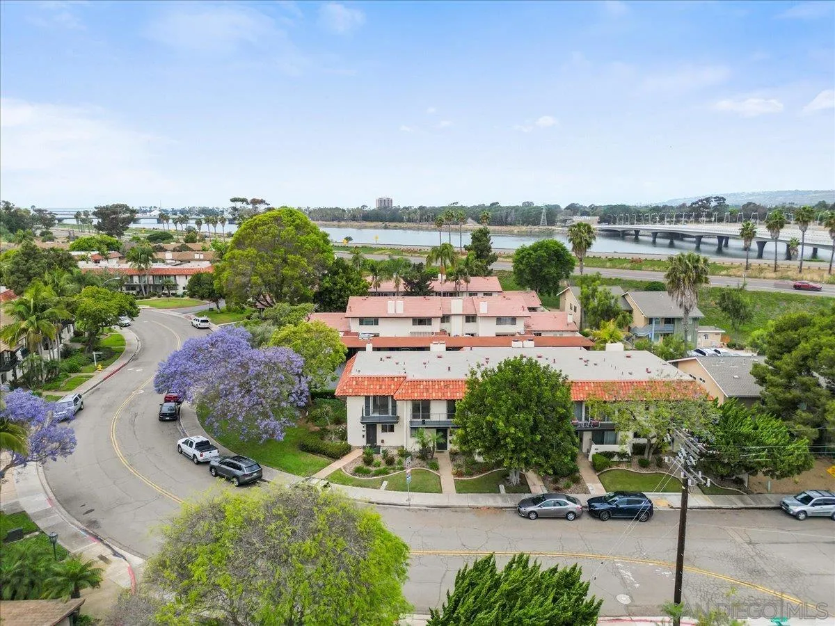 3288 Loma Riviera Drive San Diego, CA 92110 - Photo 36 of 38