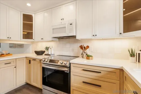 $675,000 | 3288 Loma Riviera Drive, San Diego, CA 92110