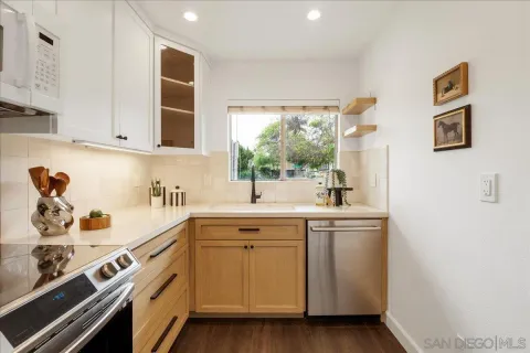 $675,000 | 3288 Loma Riviera Drive, San Diego, CA 92110