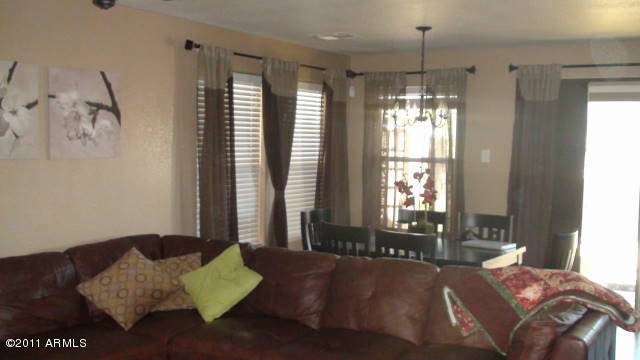 6419 West Beverly Road Laveen, AZ 85339 - Photo 5 of 24 Dining Room
