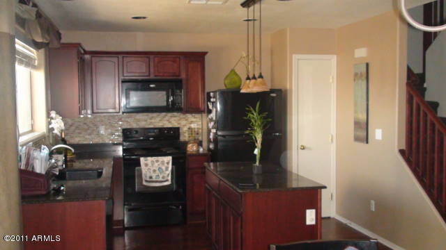 6419 West Beverly Road Laveen, AZ 85339 - Photo 7 of 24 Kitchen 2
