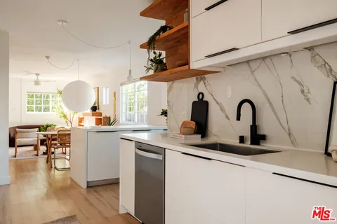 $699,000 | 5922 4th Avenue, Los Angeles, CA 90043