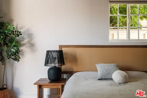 $699,000 | 5922 4th Avenue, Los Angeles, CA 90043