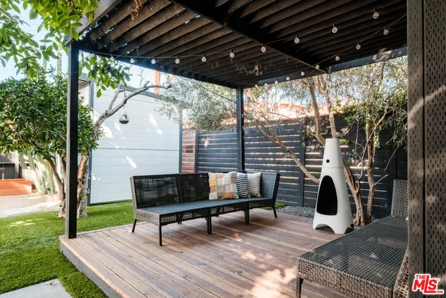 $699,000 | 5922 4th Avenue, Los Angeles, CA 90043