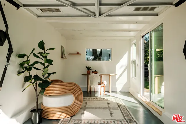 $699,000 | 5922 4th Avenue, Los Angeles, CA 90043