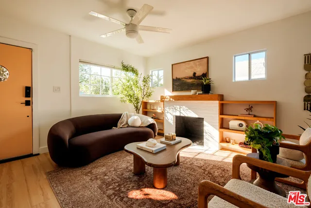 $699,000 | 5922 4th Avenue, Los Angeles, CA 90043