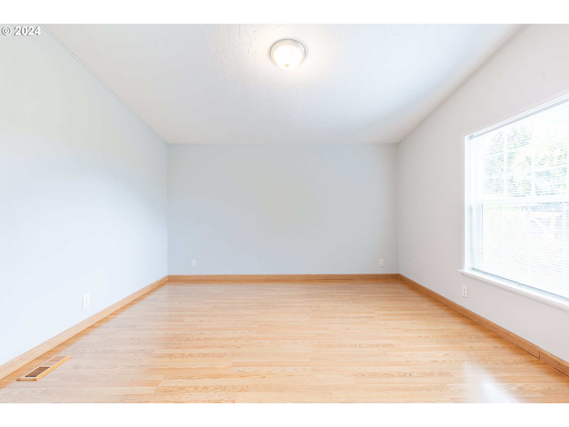 752 South Grice Loop Jefferson, OR 97352 - Photo 21 of 39 Gallery Image 21
