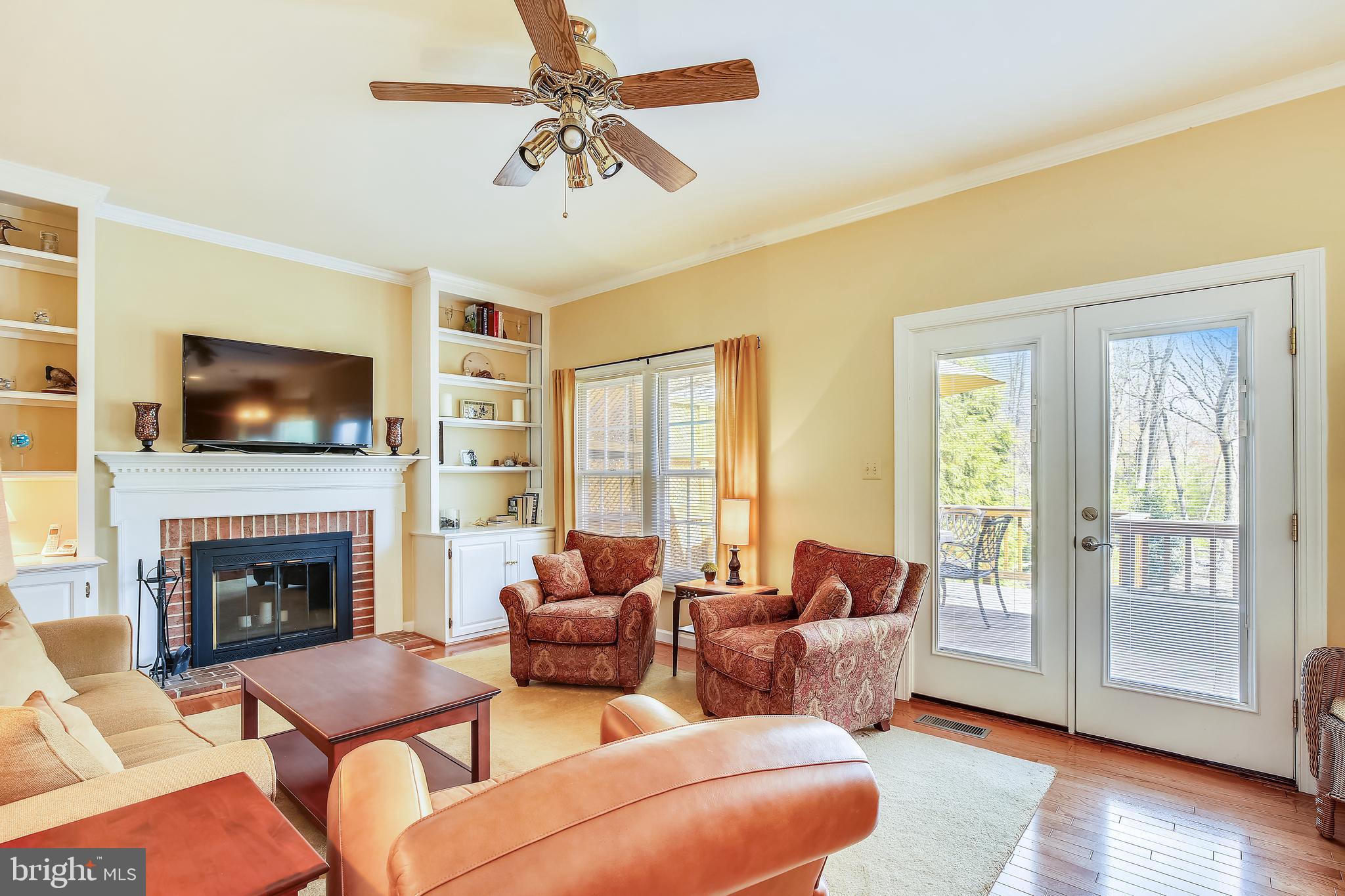 4625 Sutton Oaks Drive Chantilly, VA 20151 - Photo 22 of 60 Built in cabinetry on either side of fireplace