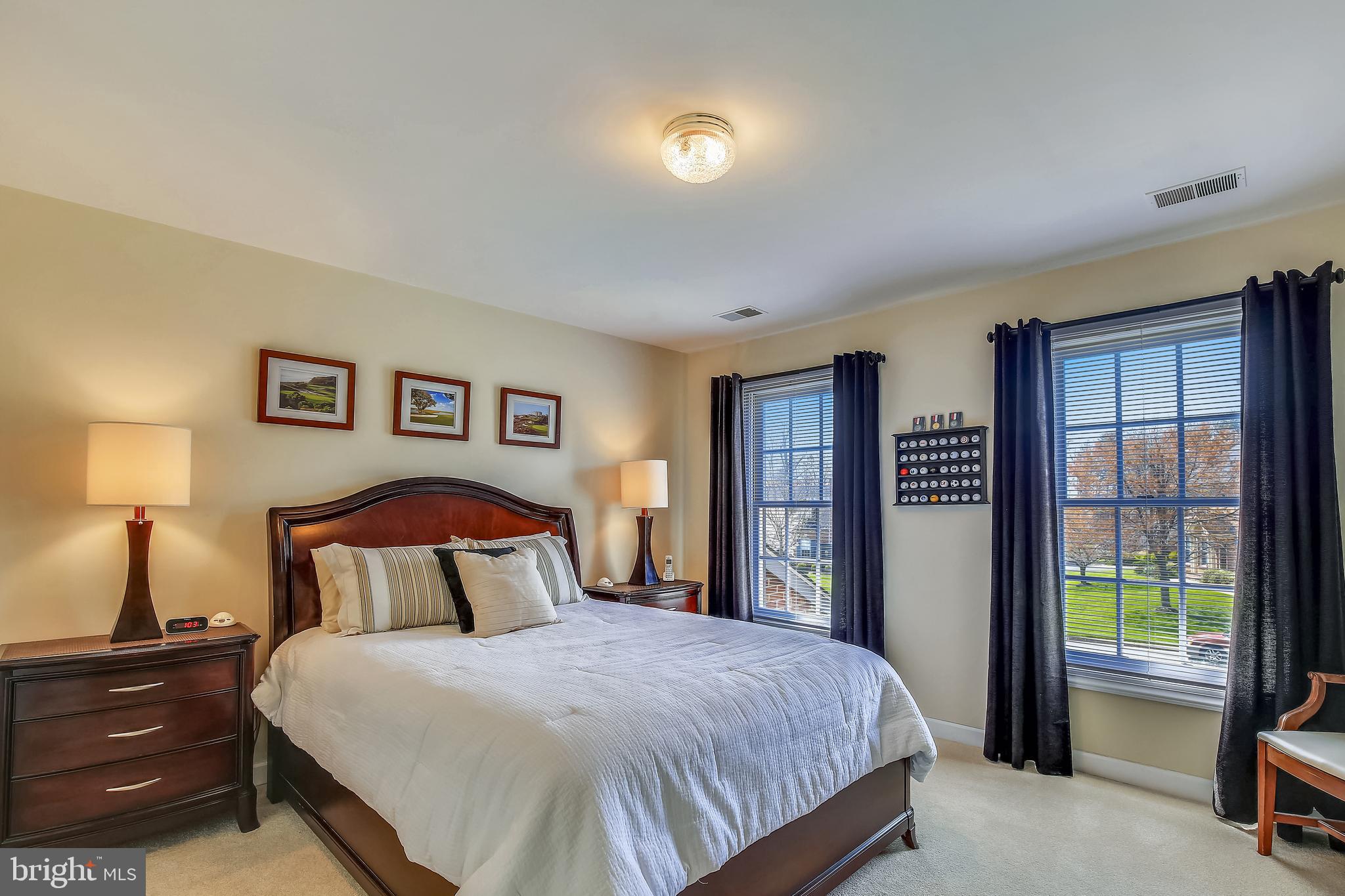 4625 Sutton Oaks Drive Chantilly, VA 20151 - Photo 32 of 60 2nd bedroom on first upper level