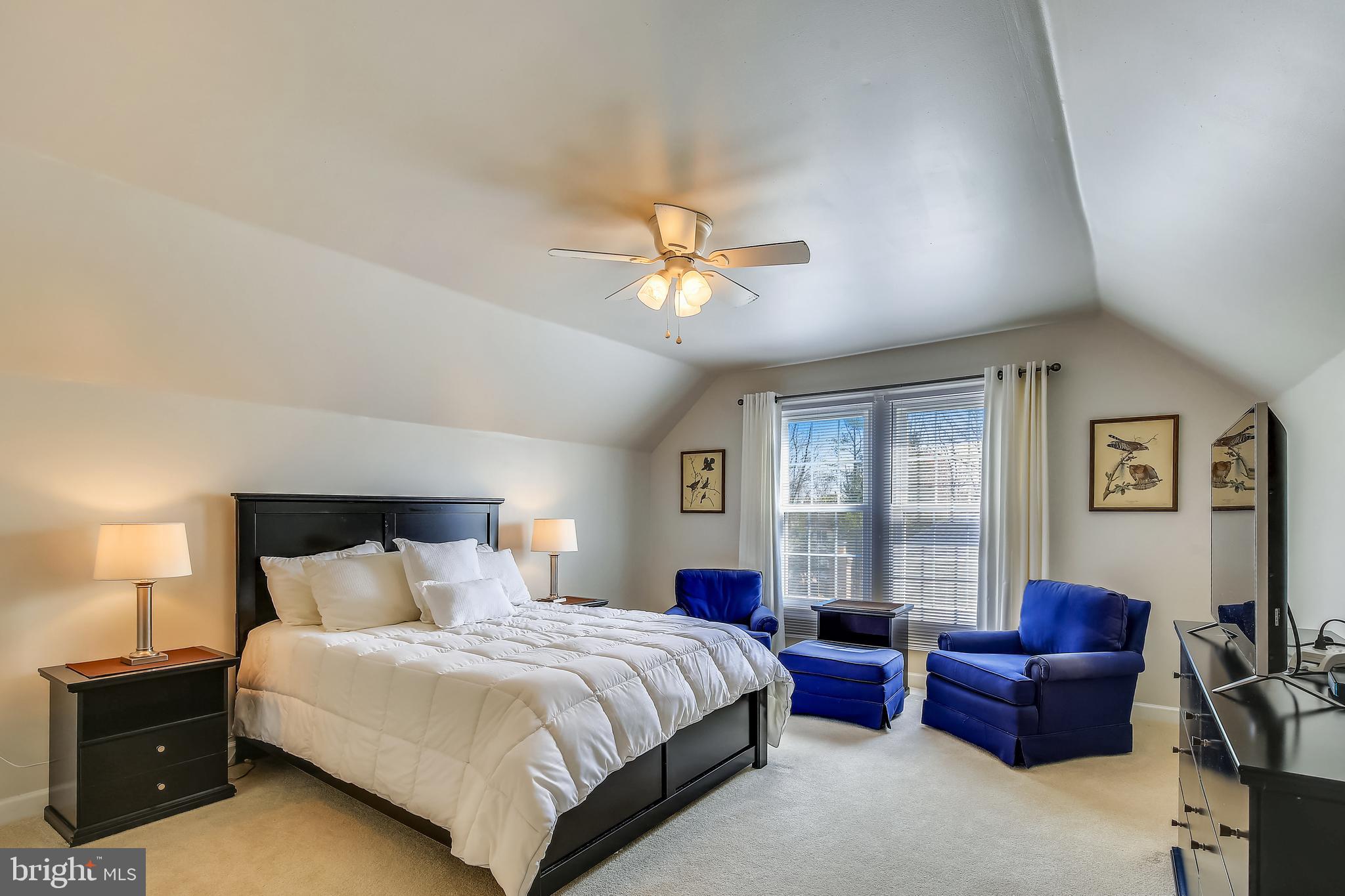 4625 Sutton Oaks Drive Chantilly, VA 20151 - Photo 38 of 60 Private suite on 2nd upper level!