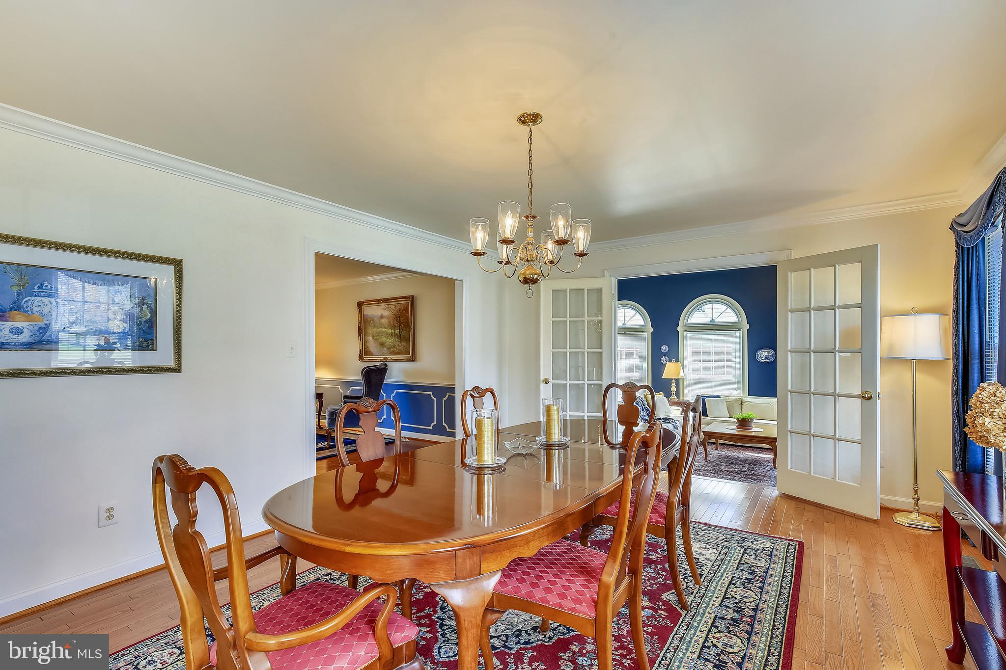 4625 Sutton Oaks Drive Chantilly, VA 20151 - Photo 9 of 60 Plenty of room to entertain guests