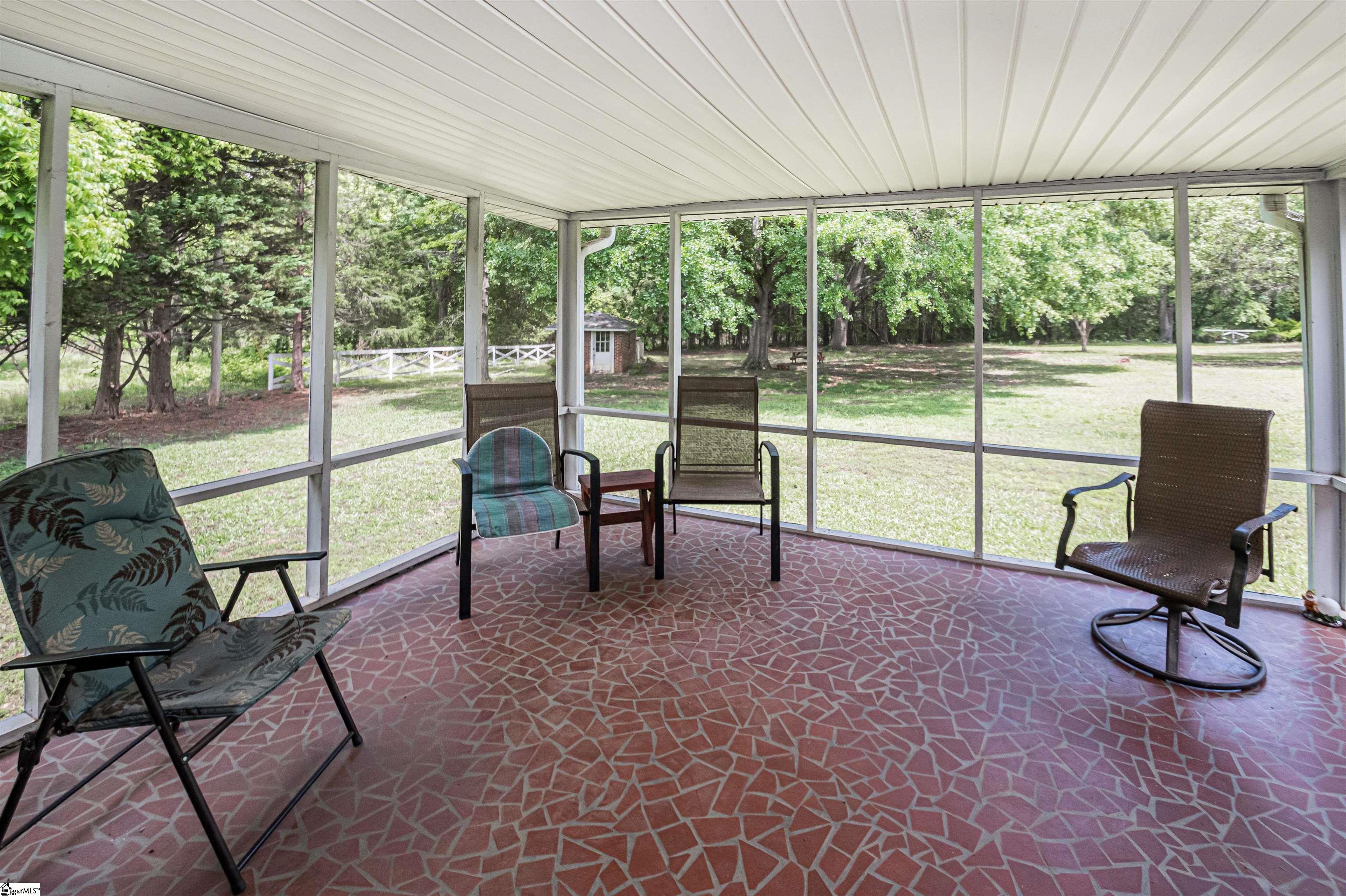 105 Ext Old Pendleton Road Liberty, SC 29657 - Photo 4 of 34