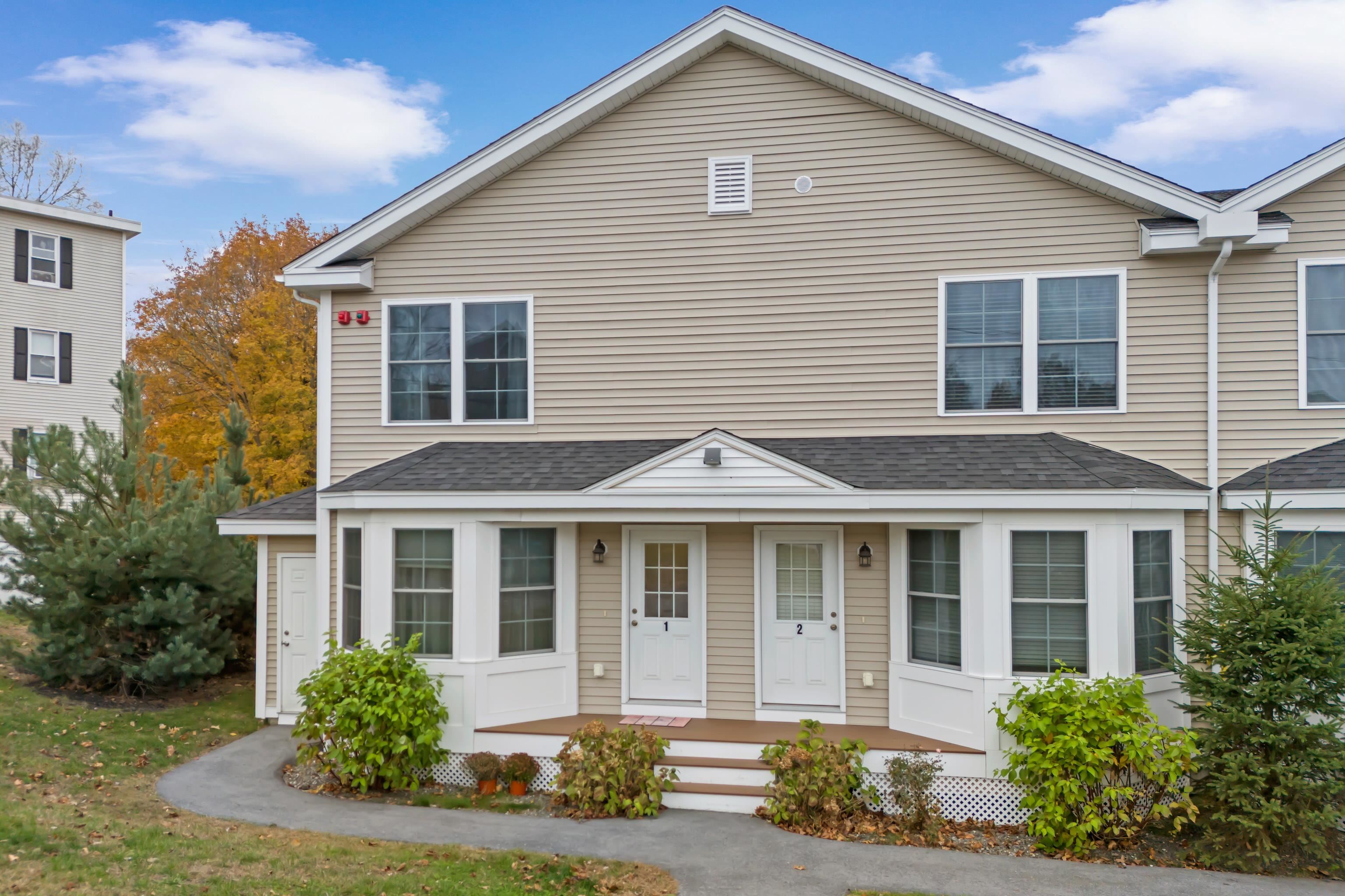 18 Maple Street, Unit 1 Derry, NH 03038 - Photo 2 of 31