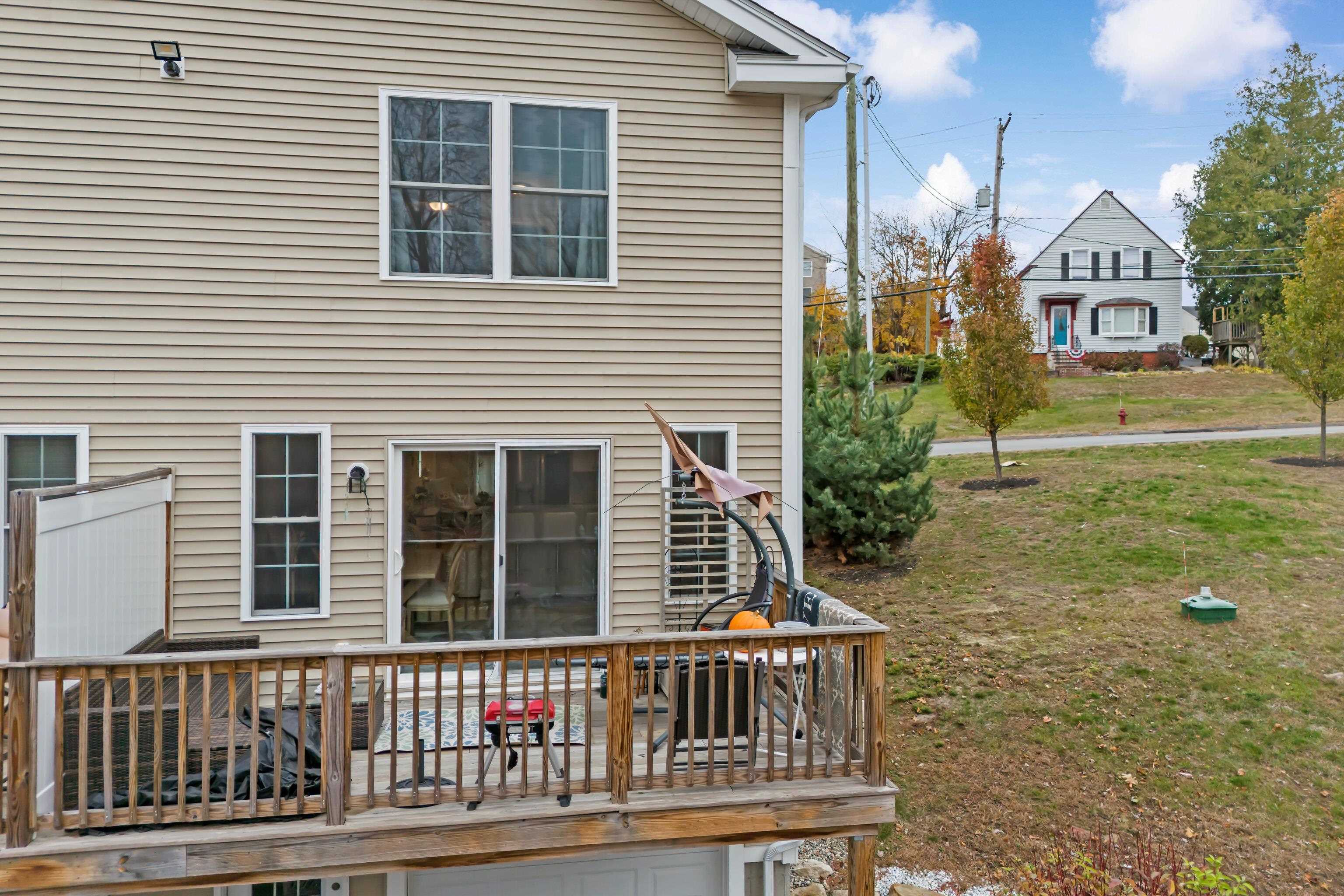 18 Maple Street, Unit 1 Derry, NH 03038 - Photo 31 of 31