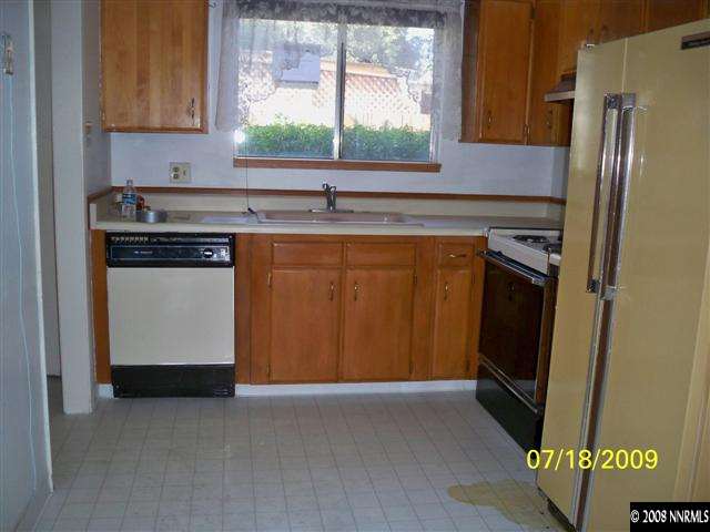 62 Smithridge Reno, NV 89502 - Photo 2 of 8 Photo 2