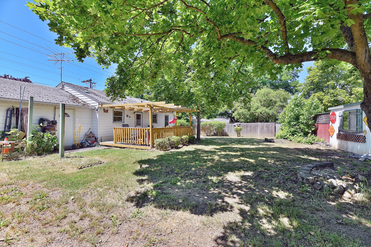 1133 Spring Street Medford, OR 97504 - Photo 21 of 23 20