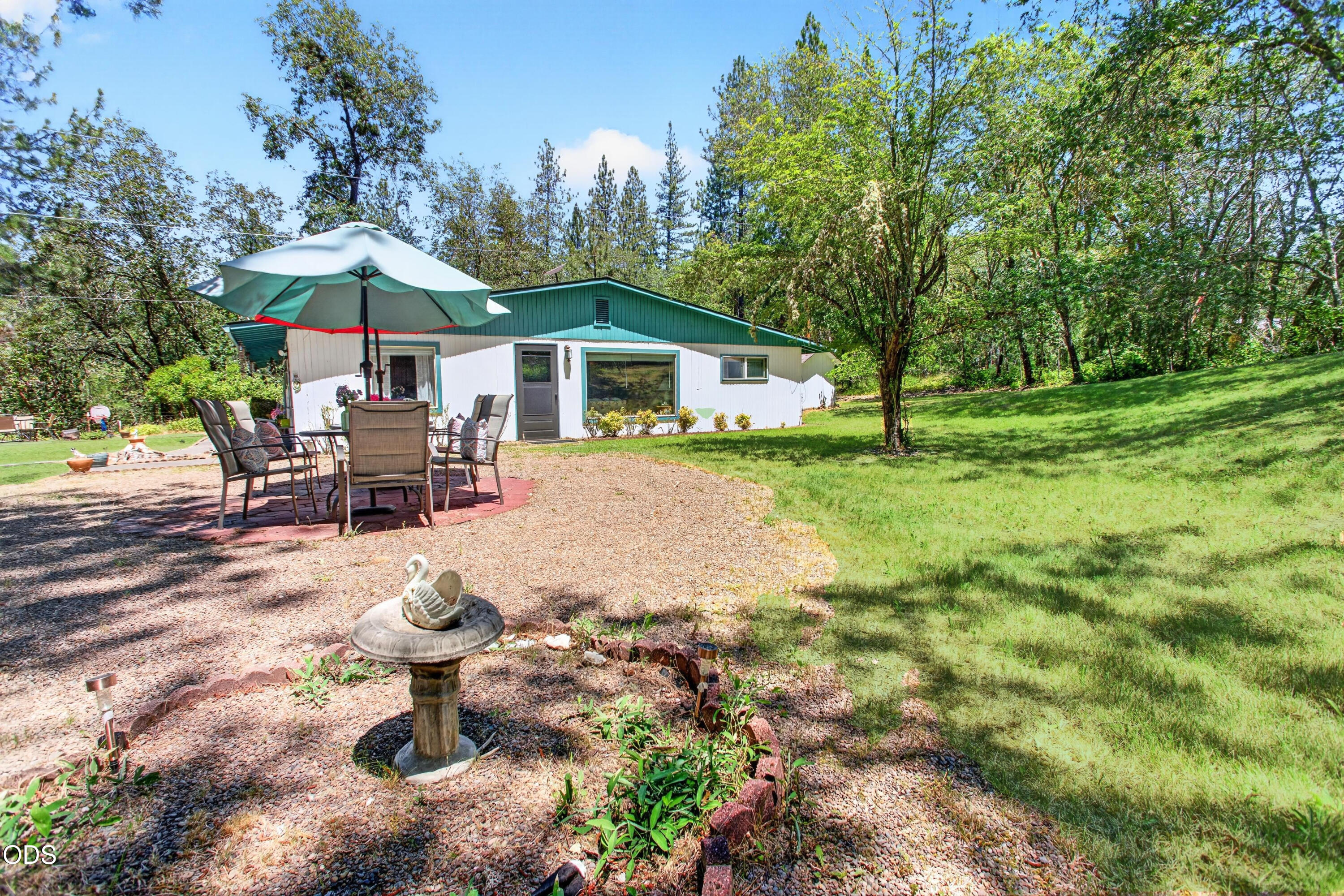 4041 Woodland Park Road Grants Pass, OR 97527 - Photo 34 of 36