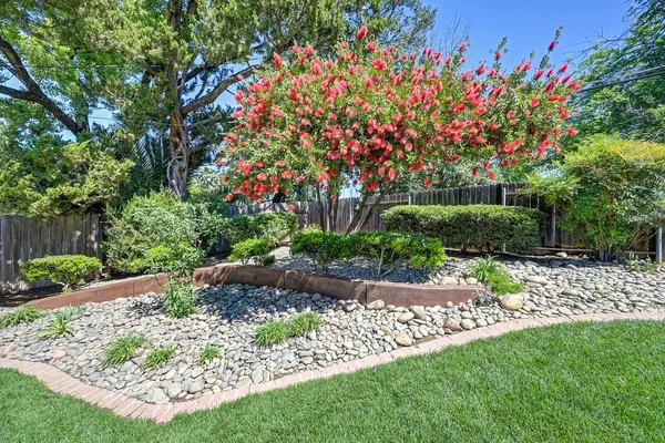 $575,000 | 5824 Hesper Way, Carmichael, CA 95608