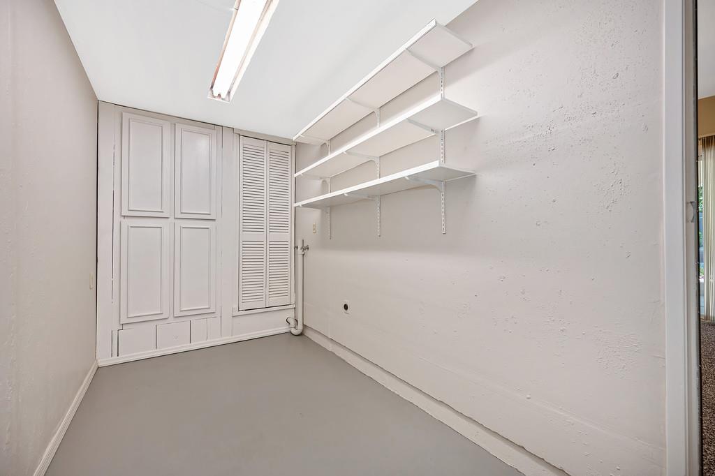 5824 Hesper Way Carmichael, CA 95608 - Photo 44 of 56 a view of an empty room