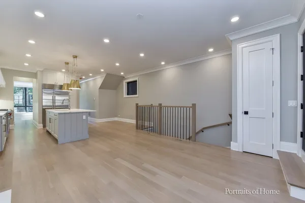 $9,500 | 2135 North Lakewood Avenue, Unit 1, Chicago, IL 60614