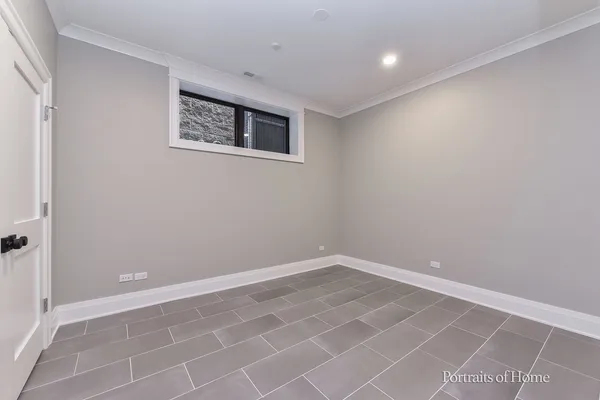 $9,500 | 2135 North Lakewood Avenue, Unit 1, Chicago, IL 60614