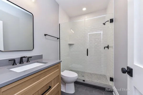 $9,500 | 2135 North Lakewood Avenue, Unit 1, Chicago, IL 60614