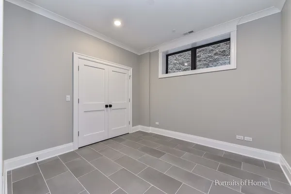 $9,500 | 2135 North Lakewood Avenue, Unit 1, Chicago, IL 60614