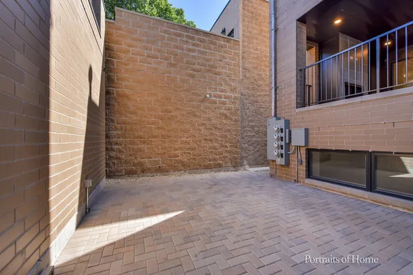 $9,500 | 2135 North Lakewood Avenue, Unit 1, Chicago, IL 60614