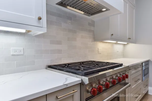 $9,500 | 2135 North Lakewood Avenue, Unit 1, Chicago, IL 60614