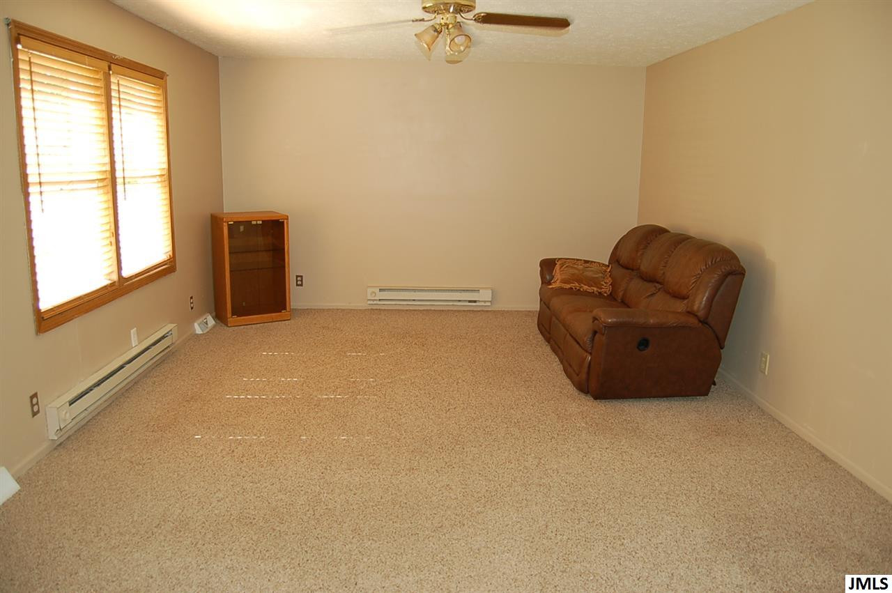 5901 Ridge Road Jackson, MI 49201 - Photo 8 of 33 Photo 9