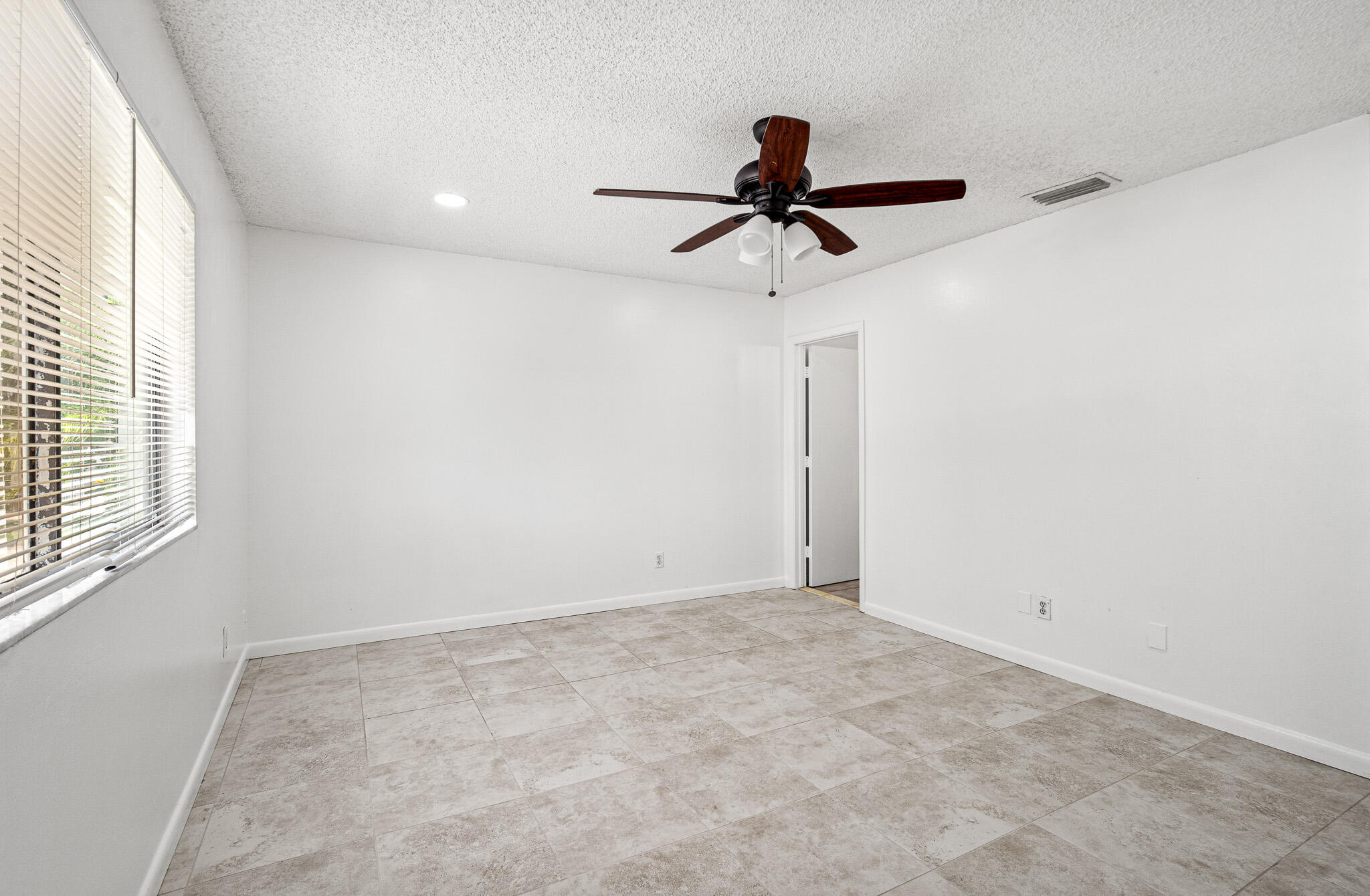 4301 Inlet Circle Greenacres, FL 33463 - Photo 21 of 48 DSC00129