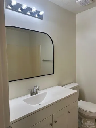 $1,200 | 1267 Redwood Lane, Unit C, Gulf Breeze, FL 32563