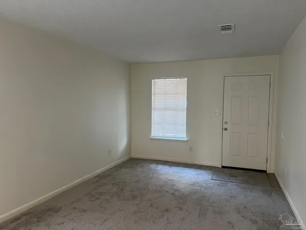 $1,200 | 1267 Redwood Lane, Unit C, Gulf Breeze, FL 32563