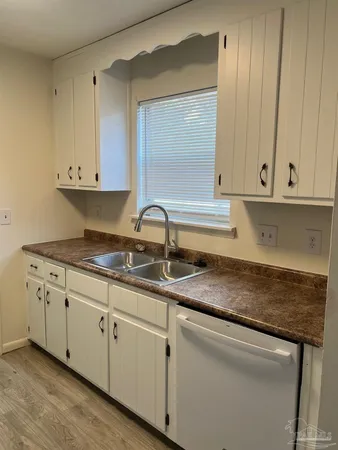 $1,200 | 1267 Redwood Lane, Unit C, Gulf Breeze, FL 32563