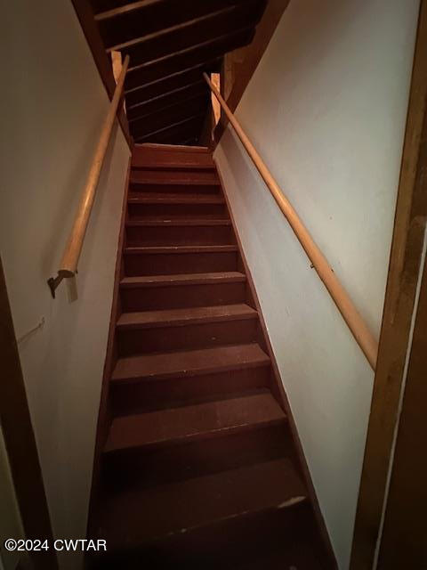 591 Asbury Road Camden, TN 38320 - Photo 26 of 38 a view of entryway