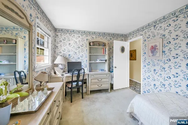 $3,995 | 204 Tryon Place, Paramus, NJ 07652
