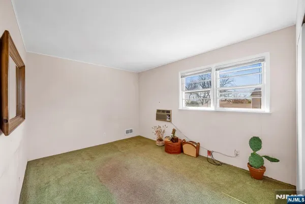 $3,995 | 204 Tryon Place, Paramus, NJ 07652