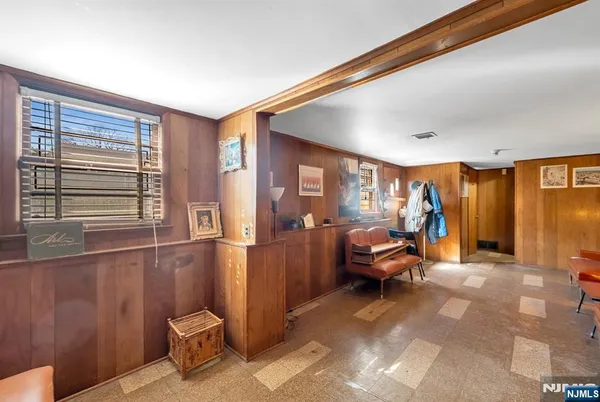 $3,995 | 204 Tryon Place, Paramus, NJ 07652