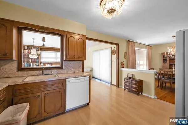 $3,995 | 204 Tryon Place, Paramus, NJ 07652