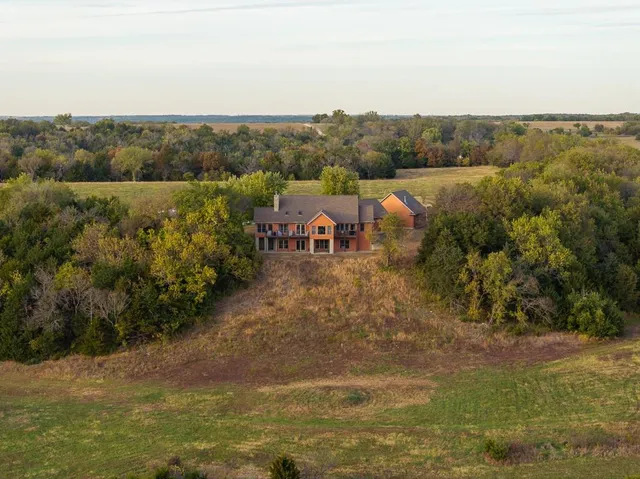 $1,079,176 | 31620 West 2400th Road, Greeley, KS 66033