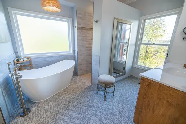 $1,079,176 | 31620 West 2400th Road, Greeley, KS 66033