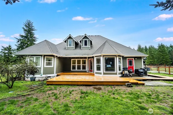 $670,000 | 36612 2nd Avenue South, Roy, WA 98580