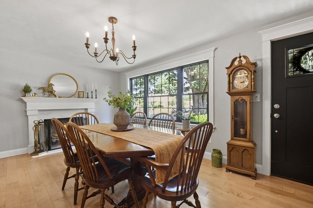 49 Hopkinton Road Westborough, MA 01581 - Photo 8 of 37 Gallery Image 8
