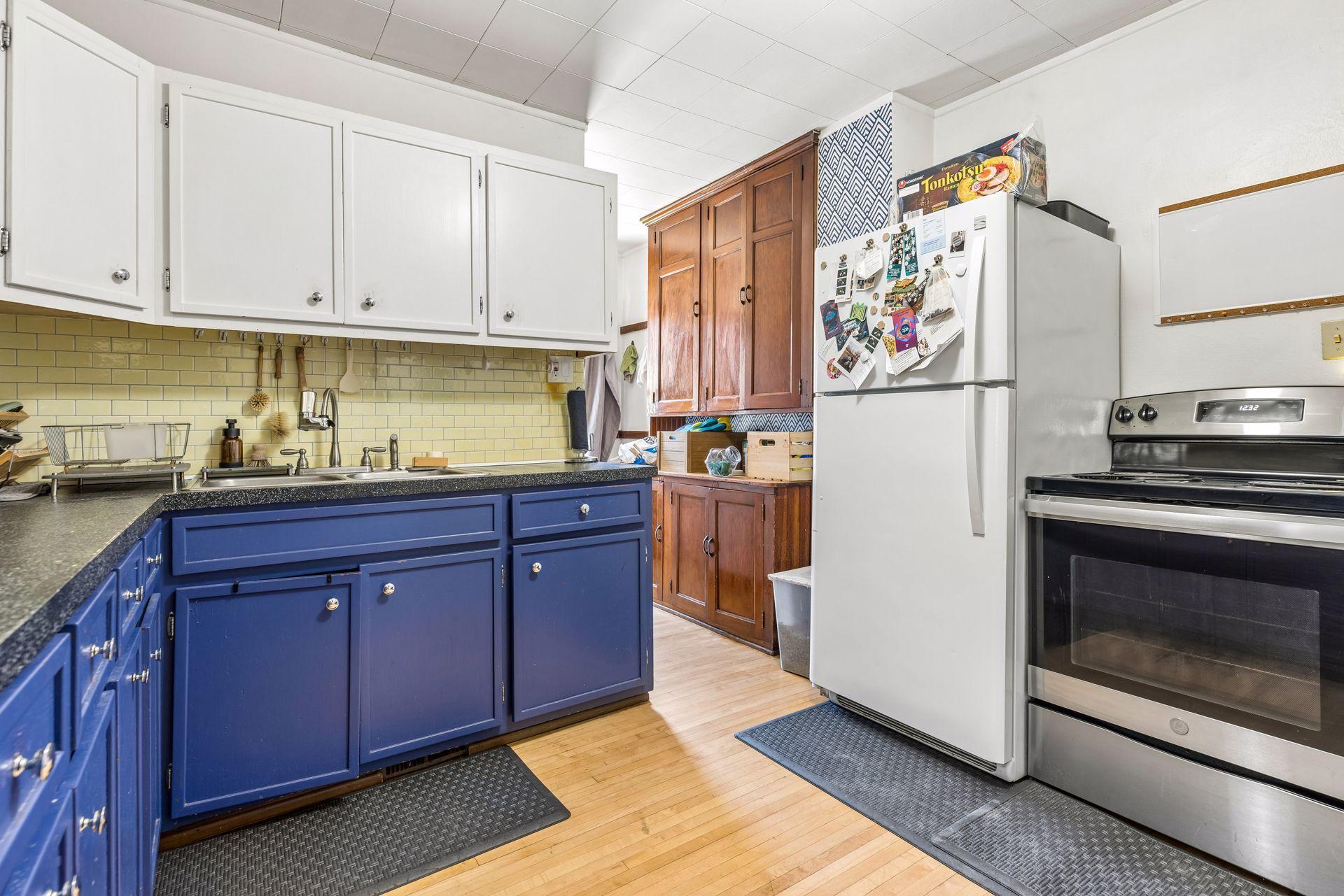 671 Spring Street Northeast Minneapolis, MN 55413 - Photo 7 of 41