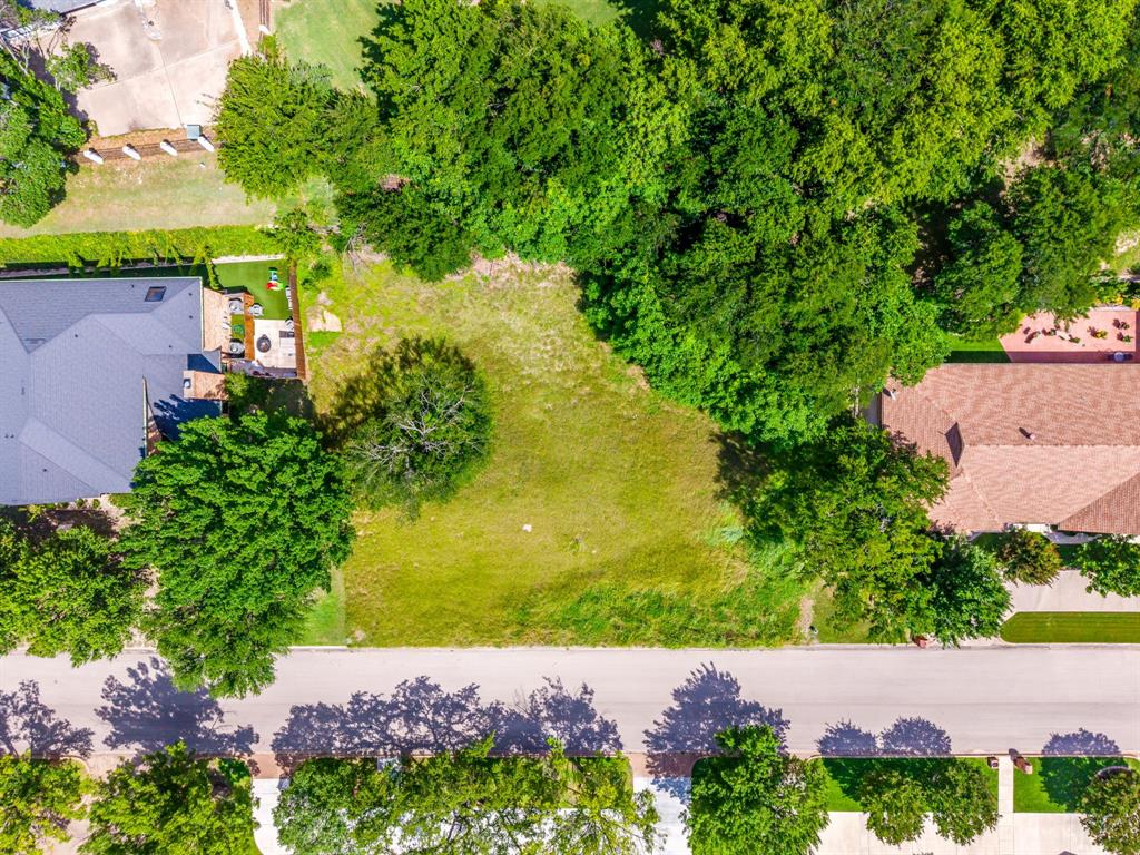 18 Thornhill Road Benbrook, TX 76132 - Photo 3 of 28