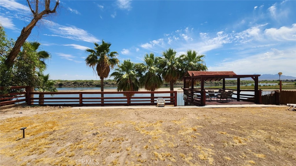 5120 Colorado River Road Blythe, CA 92225 - Photo 21 of 57 Front yard view facing the river