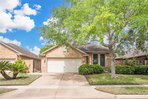 $299,800 | 7517 Briecesco Drive, Corpus Christi, TX 78414