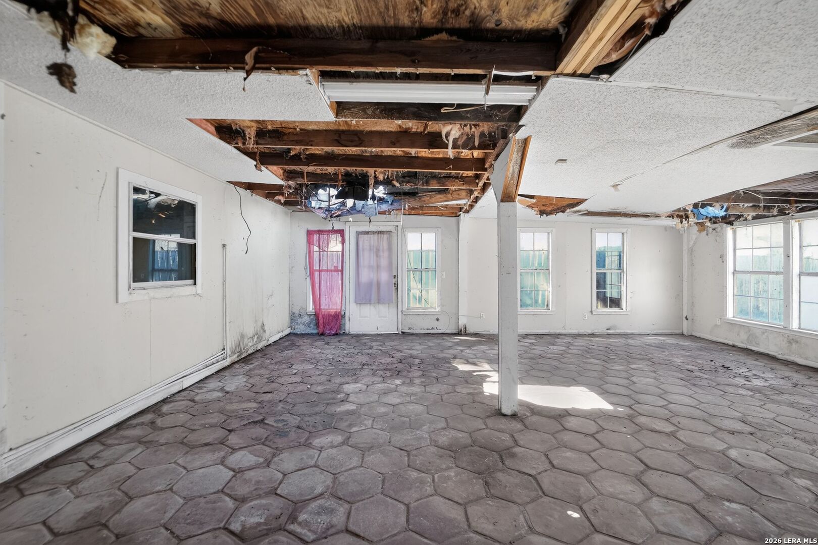 1120 Fort Clark Road Uvalde, TX 78801 - Photo 21 of 29