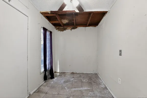 $89,000 | 1120 Fort Clark Road, Uvalde, TX 78801